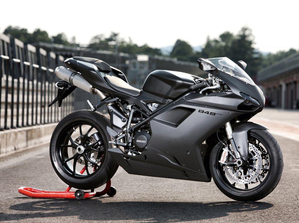 Tìm hiểu Sportbike Ducati 848 EVO !