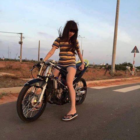 Ảnh avatar hot girl xe độ kiểng