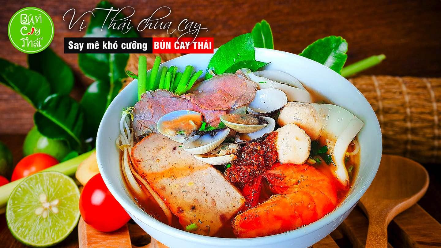 Có thể là hình ảnh về thực phẩm và trong nhà