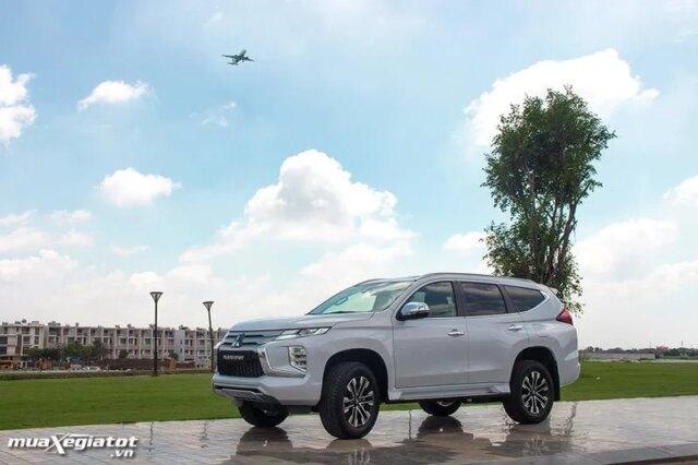 Mitsubishi Pajero Sport 2021: Giá bán mới nhất, Đánh giá thông số kỹ thuật