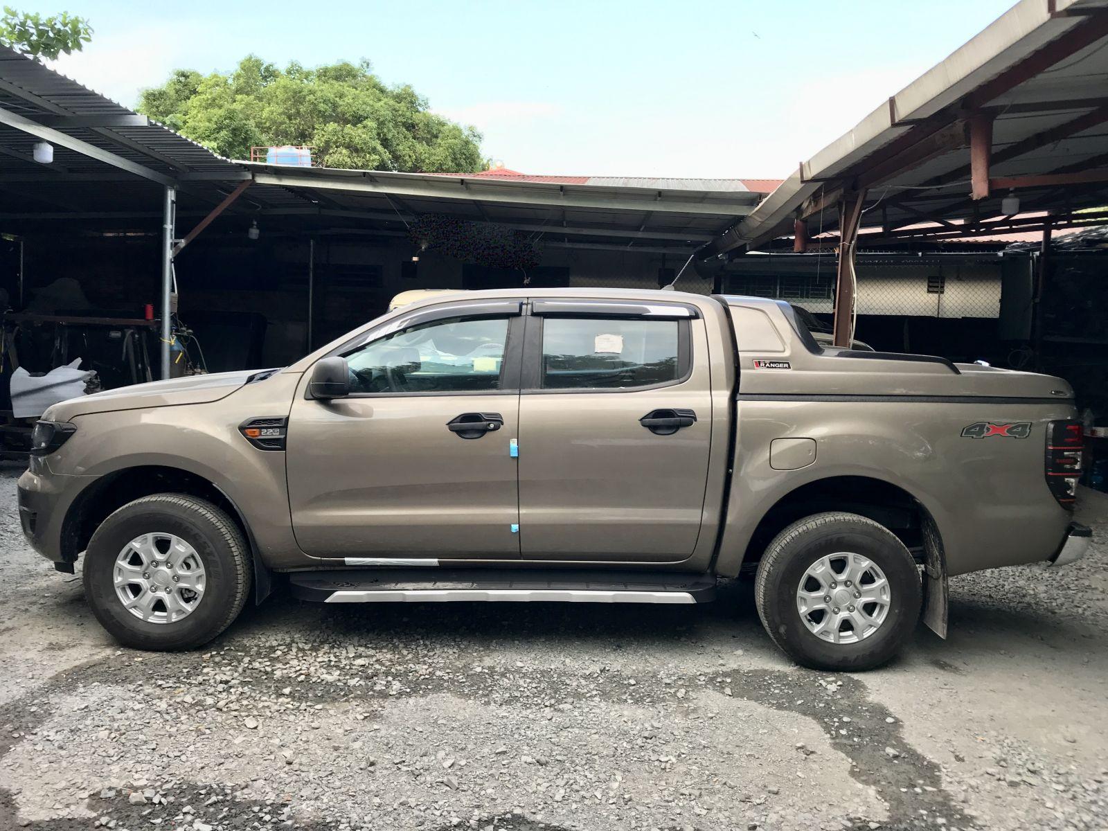 nắp thùng thấp ford ranger