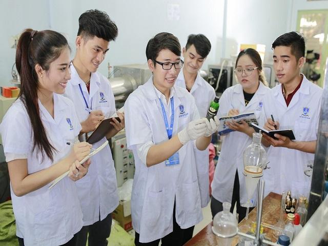 Ảnh chương trình đào tạo ngành kỹ thuật hóa học